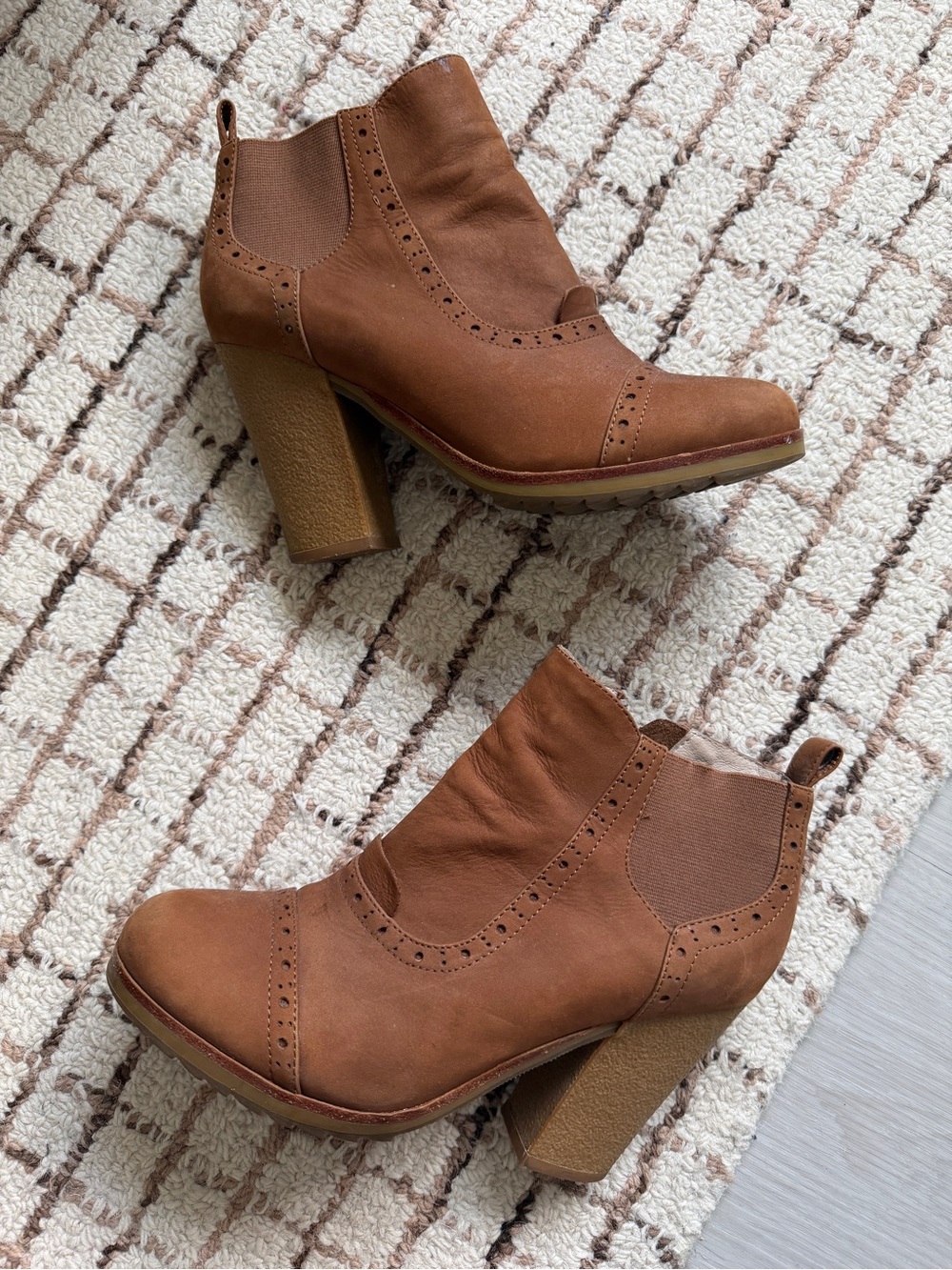 Wittner Tan leather Block Heel Chelsea Boots